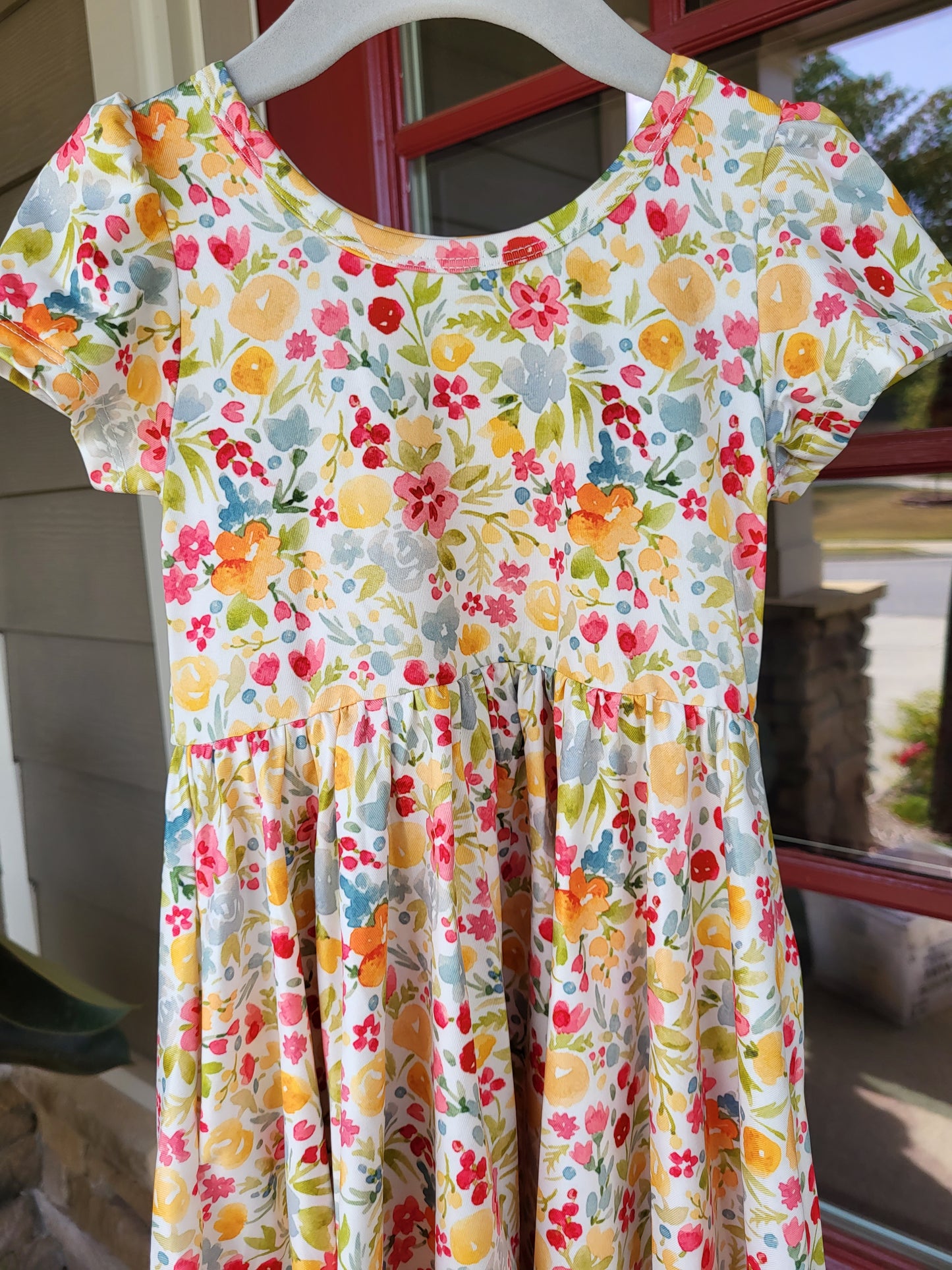 Charlie's Project Sunny Delight Short-Sleeve Hugs Twirl Dress
