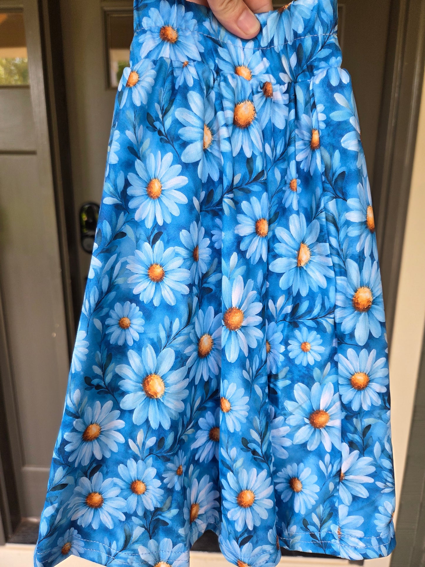 Don't Feel Blue, Daisy Skort