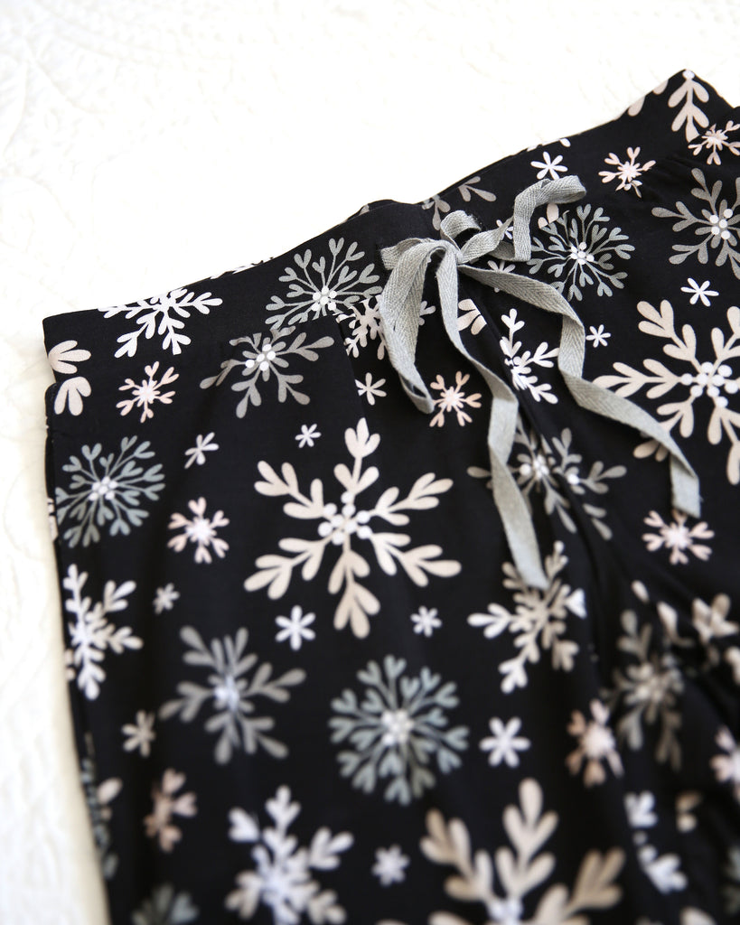 Little Snuggles Snow Mountain Adult Lounge Pants